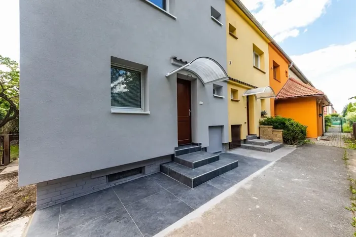 Pronájem rodinného domu, Praha - Strašnice, Úvalská, 117 m2