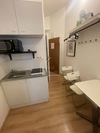 Pronájem bytu 1+kk, Praha - Smíchov, Na bělidle, 11 m2