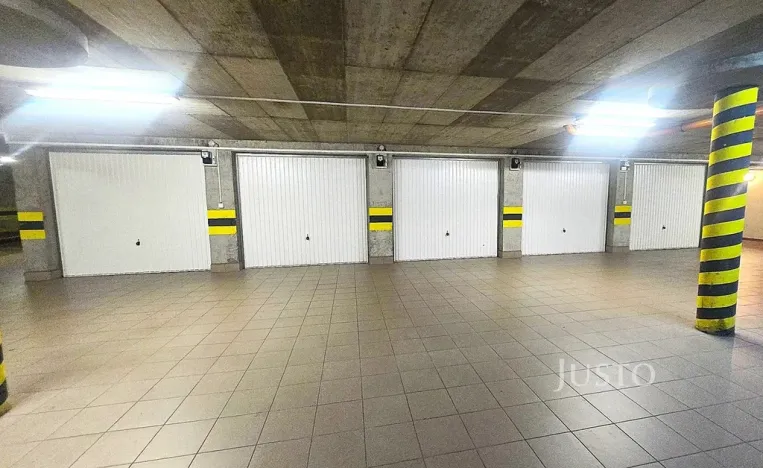 Pronájem garáže, Písek, Gregorova, 16 m2