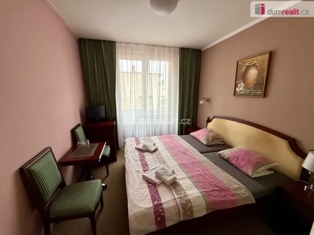 Prodej ubytování, Mariánské Lázně, Hlavní třída, 739 m2
