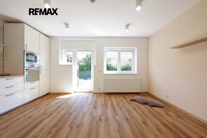Prodej bytu 3+kk, Červený Újezd, Za Statkem, 68 m2