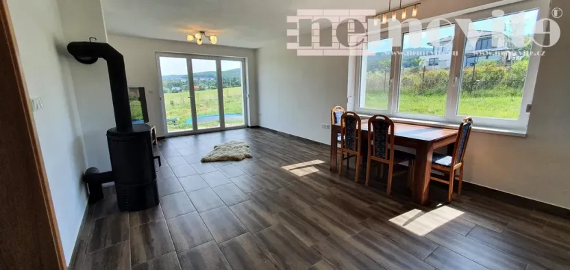 Pronájem rodinného domu, Svinaře, 154 m2