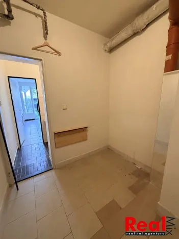 Pronájem obchodního prostoru, Brno - Černá Pole, Krkoškova, 19 m2