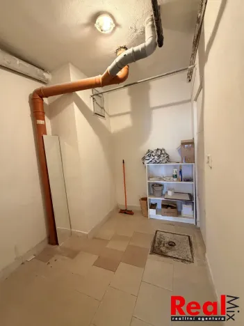 Pronájem obchodního prostoru, Brno - Černá Pole, Krkoškova, 19 m2