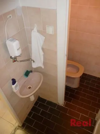 Pronájem obchodního prostoru, Brno - Černá Pole, Krkoškova, 19 m2