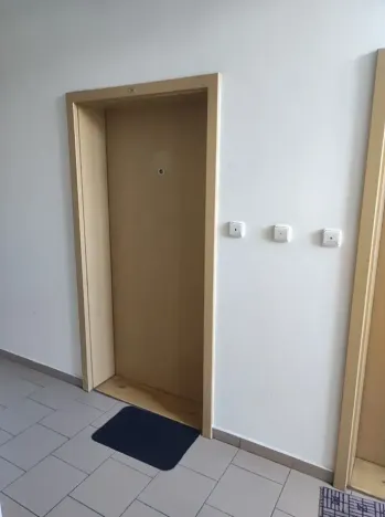 Pronájem bytu 1+kk, Praha - Libeň, Braunerova, 35 m2