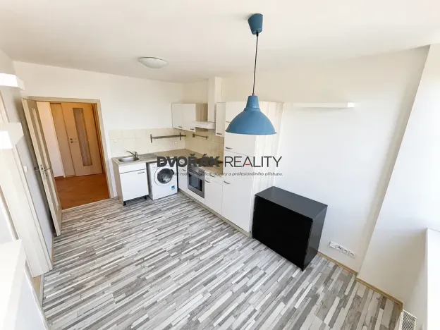 Pronájem bytu 2+kk, Karlík, K Třešňovce, 34 m2