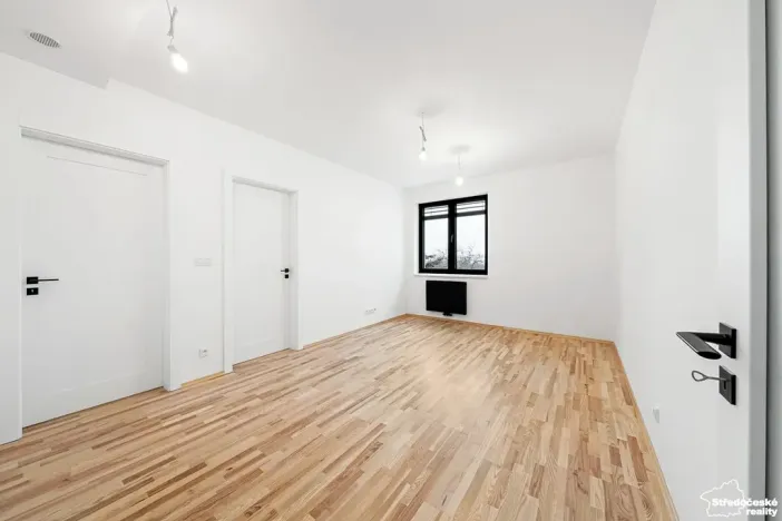 Prodej bytu 3+kk, Praha - Dolní Chabry, Kobyliská, 54 m2