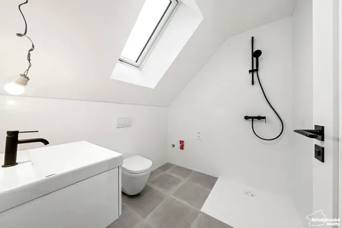 Prodej bytu 3+kk, Praha - Dolní Chabry, Kobyliská, 54 m2