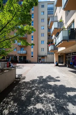 Pronájem bytu 2+kk, Praha - Hostivař, náměstí Přátelství, 55 m2