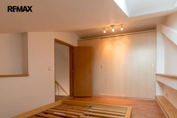 Pronájem bytu 3+kk, Hradec Králové - Kukleny, Zelená, 65 m2