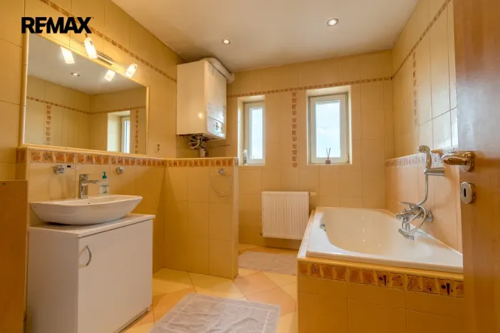 Pronájem bytu 3+kk, Hradec Králové - Kukleny, Zelená, 65 m2