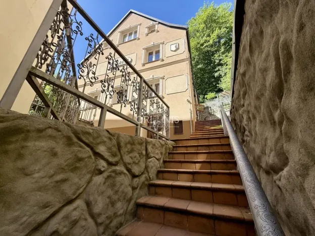 Prodej ubytování, Karlovy Vary, Zámecký vrch, 351 m2