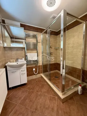 Prodej ubytování, Karlovy Vary, Zámecký vrch, 351 m2