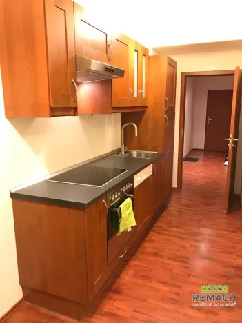 Pronájem bytu 2+1, Praha - Smíchov, Holečkova, 66 m2