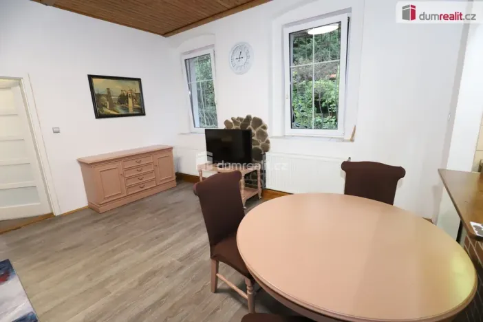 Pronájem bytu 2+1, Loket, Revoluční, 70 m2