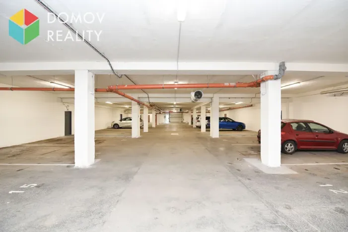 Pronájem garážového stání, Beroun, Okružní, 15 m2