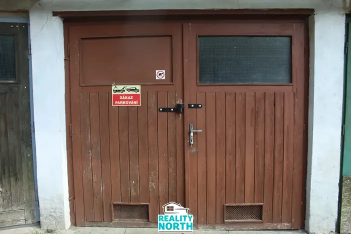 Pronájem garáže, Ústí nad Labem, V Pískovně, 17 m2
