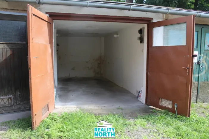 Pronájem garáže, Ústí nad Labem, V Pískovně, 17 m2