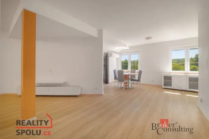 Pronájem bytu 3+kk, Trnová, 76 m2