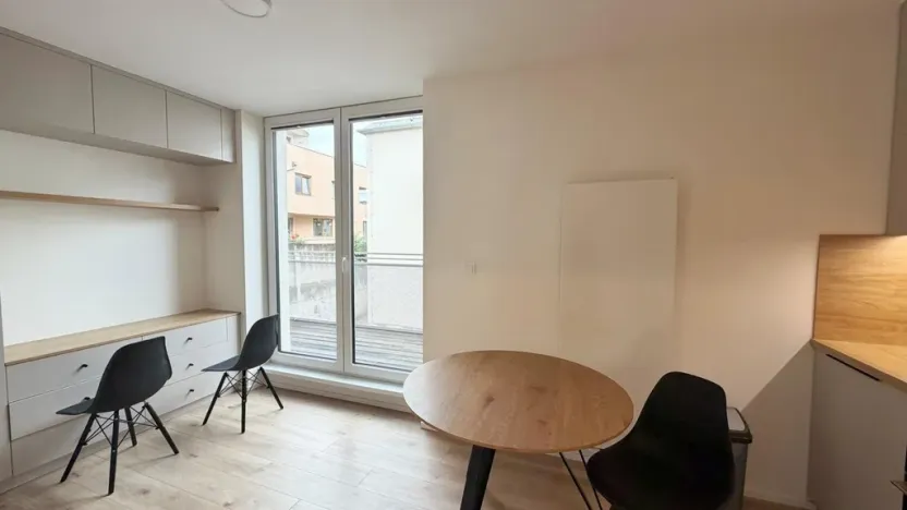 Pronájem bytu 1+kk, Praha - Strašnice, Strančická, 33 m2