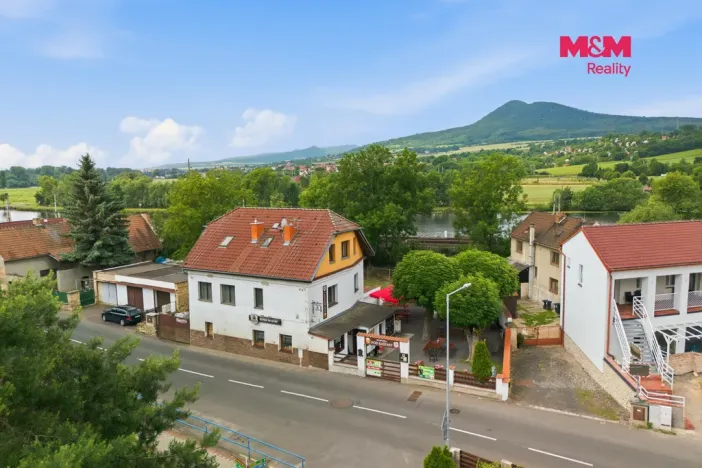Prodej rodinného domu, Velké Žernoseky, 438 m2