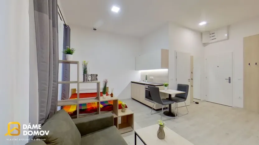 Prodej bytu 1+kk, Zlín, Lorencova, 28 m2