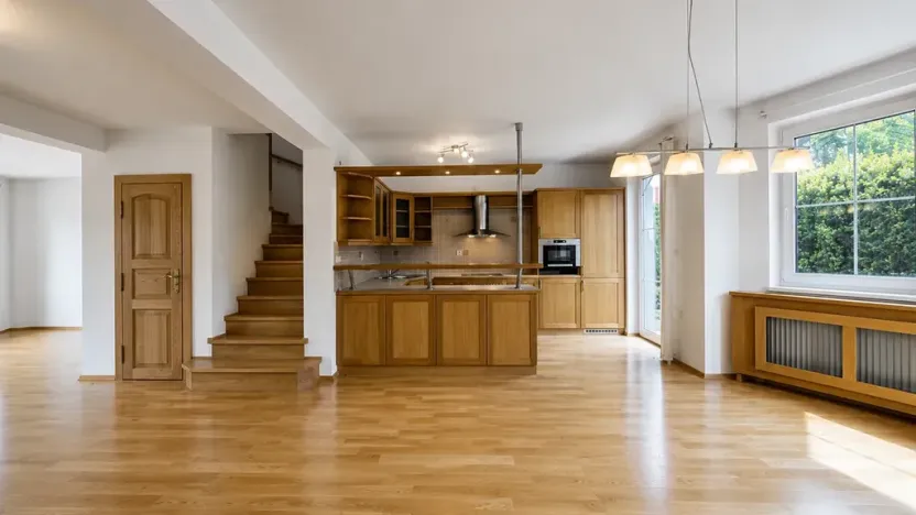 Prodej rodinného domu, Praha - Pitkovice, Klouzková, 181 m2