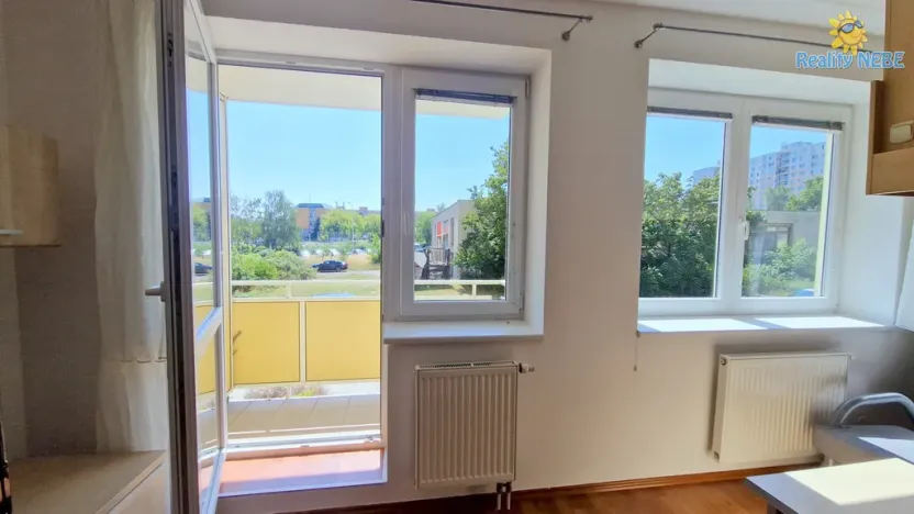 Pronájem bytu 1+kk, Praha - Horní Měcholupy, Boloňská, 41 m2