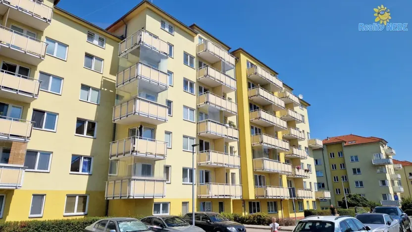 Pronájem bytu 1+kk, Praha - Horní Měcholupy, Boloňská, 41 m2