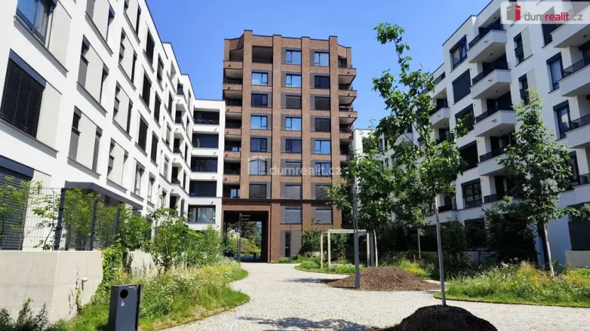 Pronájem bytu 2+kk, Praha - Nusle, Mužíkova, 44 m2