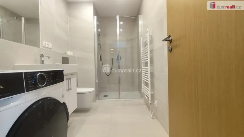 Pronájem bytu 2+kk, Praha - Nusle, Mužíkova, 44 m2