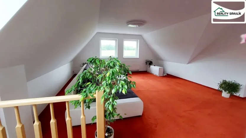 Pronájem bytu 3+1, Cheb - Skalka, Komorní Dvůr, 100 m2