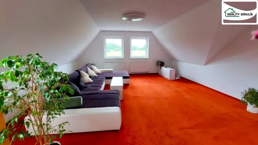 Pronájem bytu 3+1, Cheb - Skalka, Komorní Dvůr, 100 m2