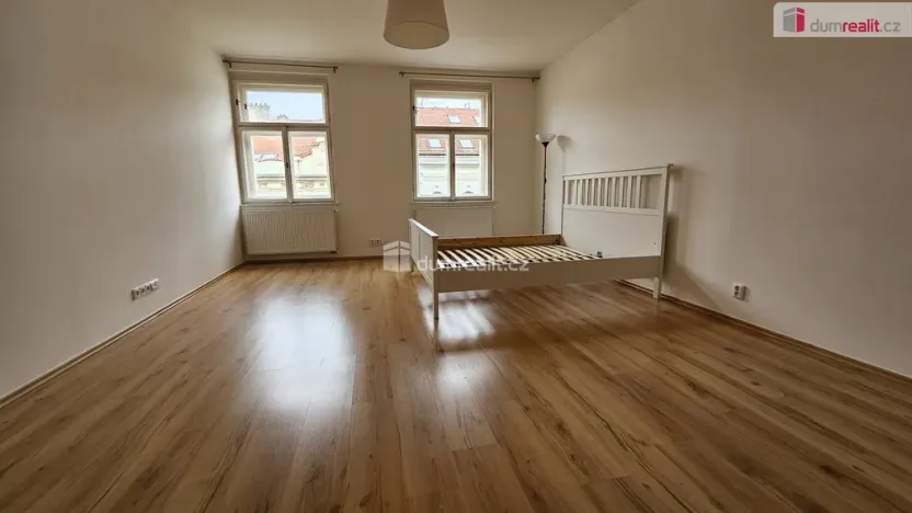 Pronájem bytu 1+1, Praha - Vinohrady, Italská, 65 m2