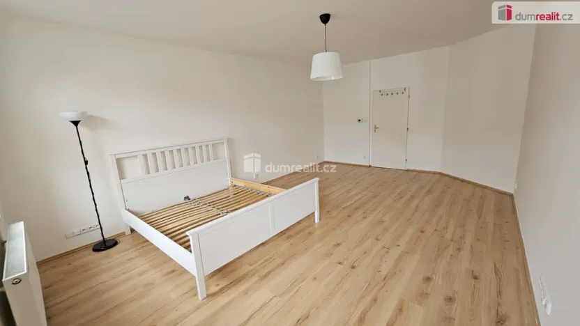 Pronájem bytu 1+1, Praha - Vinohrady, Italská, 65 m2