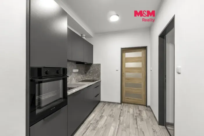 Pronájem bytu 3+1, Heřmanův Městec, náměstí Míru, 75 m2