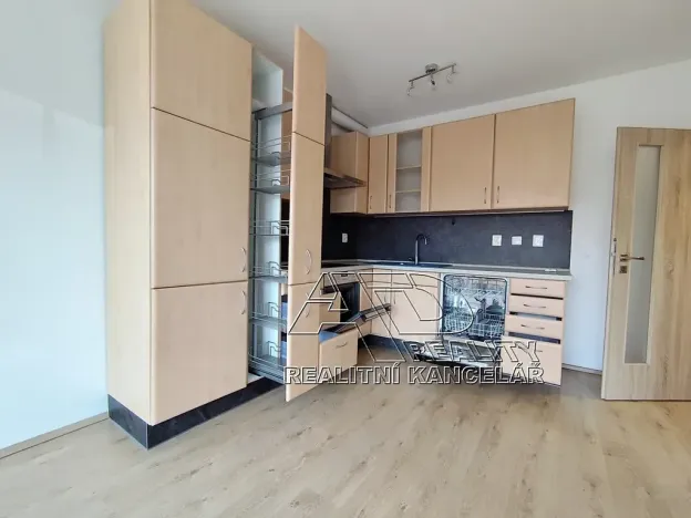 Pronájem bytu 2+kk, České Budějovice, B. Smetany, 46 m2