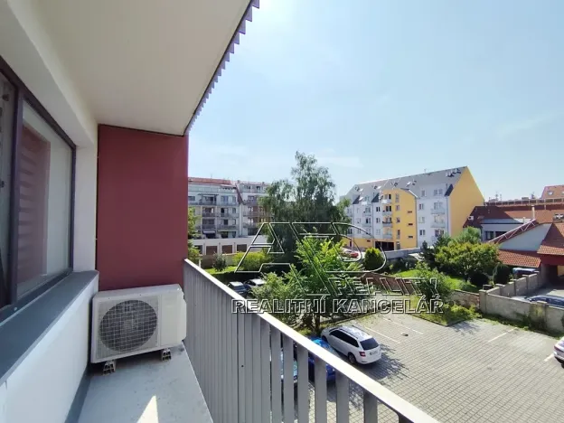 Pronájem bytu 2+kk, České Budějovice, B. Smetany, 46 m2