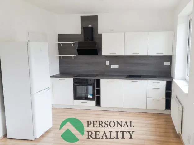 Pronájem bytu 3+1, Karlovy Vary, Pod Svahem, 86 m2