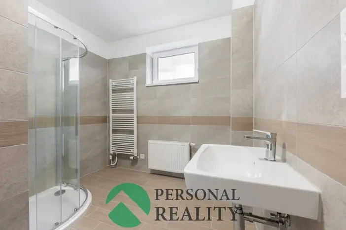 Pronájem bytu 3+1, Karlovy Vary, Pod Svahem, 86 m2