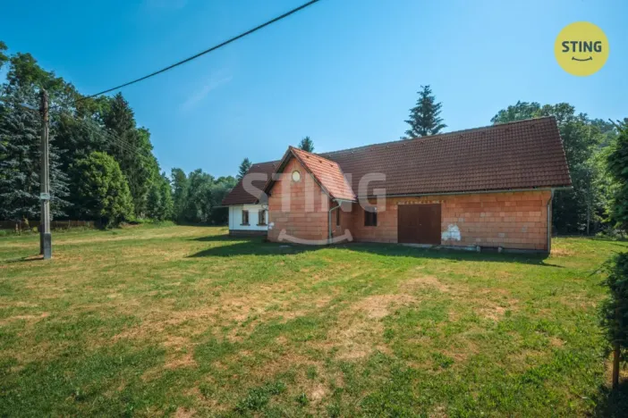 Prodej rodinného domu, Stará Paka - Roškopov, 272 m2