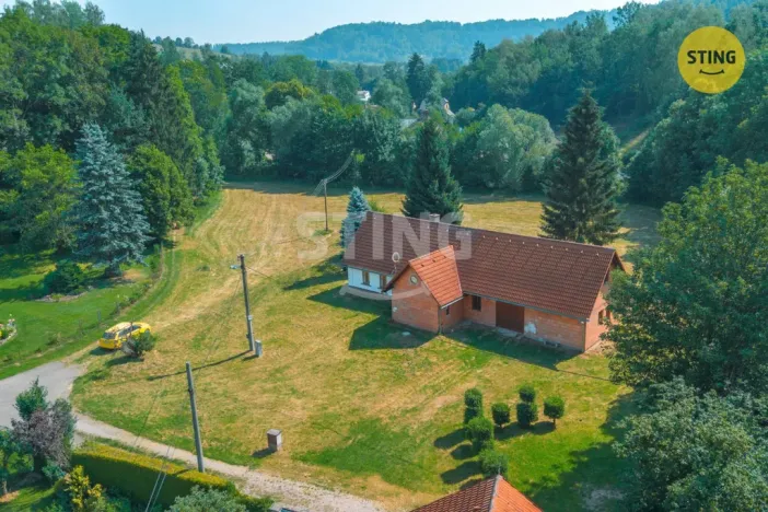 Prodej rodinného domu, Stará Paka - Roškopov, 272 m2
