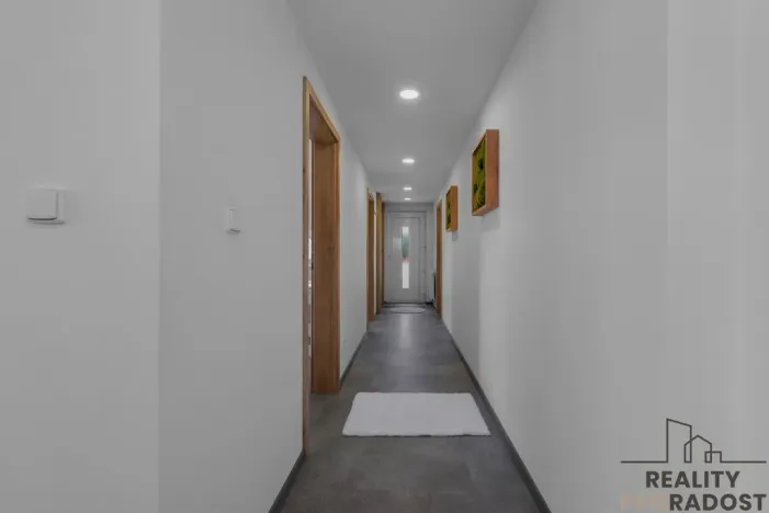 Prodej rodinného domu, Šanov, Komenského, 200 m2