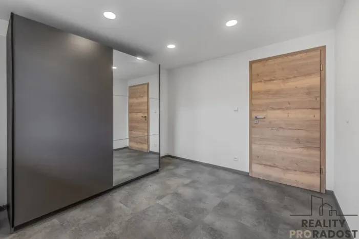 Prodej rodinného domu, Šanov, Komenského, 200 m2