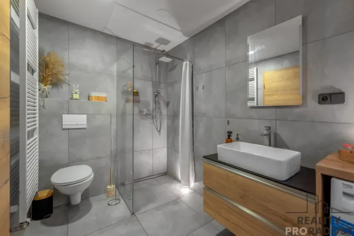 Prodej rodinného domu, Šanov, Komenského, 200 m2