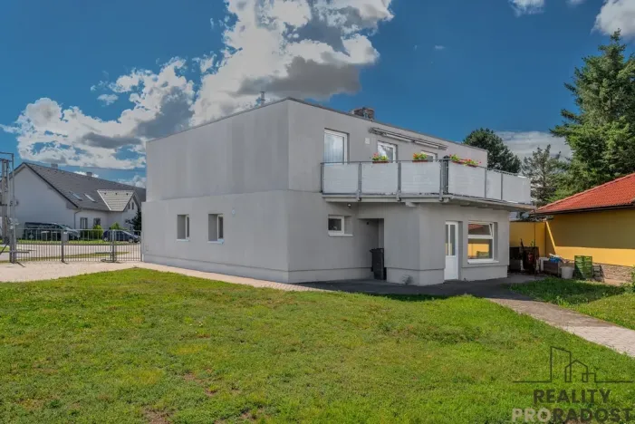 Prodej rodinného domu, Šanov, Komenského, 200 m2