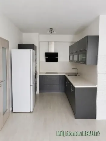 Pronájem bytu 2+kk, Praha - Hloubětín, Modrého, 72 m2