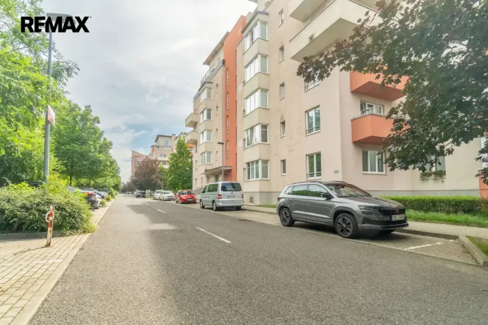 Prodej bytu 1+kk, Praha - Záběhlice, Mikanova, 26 m2