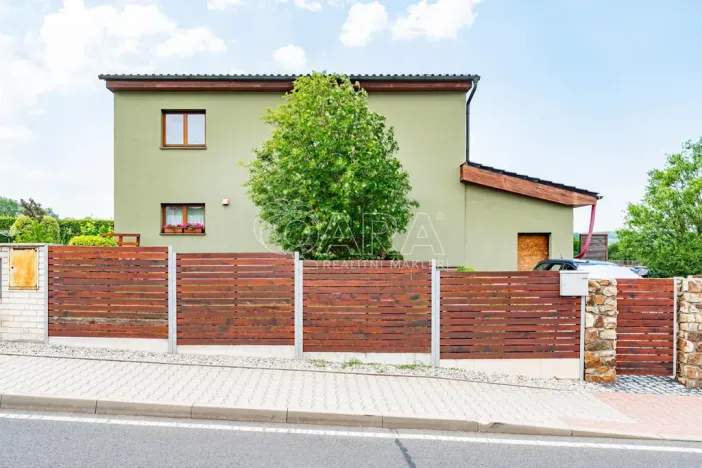 Prodej rodinného domu, Komárov, Sokolská, 132 m2